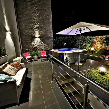 Villa Deluxe Con Idromassaggio *