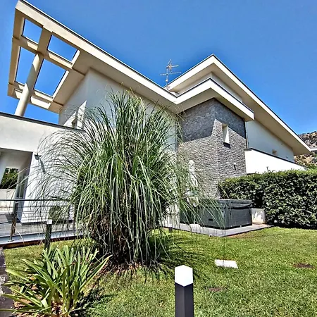 Villa Deluxe Con Idromassaggio